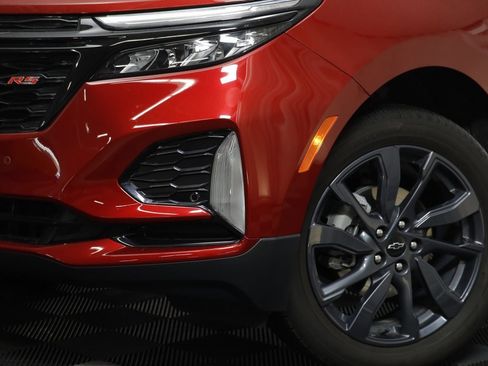 Certified 2024 Chevrolet Equinox RS image 3