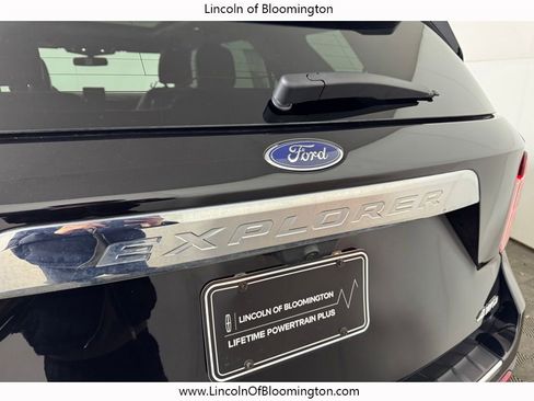 Used 2023 Ford Explorer Limited w/ Limited Technology Package image 55