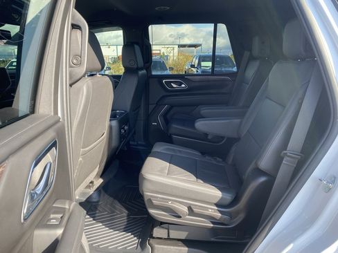 Used 2024 Chevrolet Tahoe Z71 w/ Luxury Package image 13