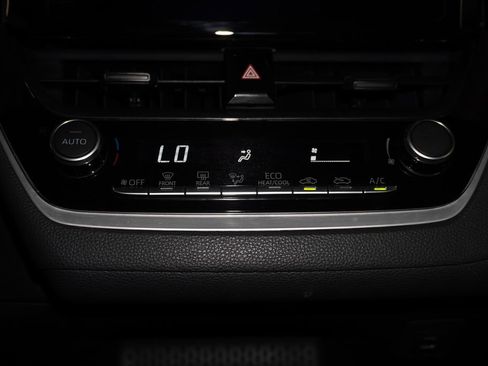 Certified 2025 Toyota Corolla LE image 15