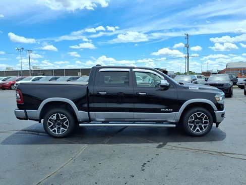 Used 2022 RAM 1500 Laramie AWD/4WD image 2