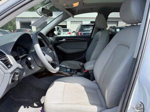 Used 2014 Audi Q5 3.0T Prestige image 2