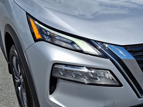 Certified 2023 Nissan Rogue SV w/ SV Premium Package AWD/4WD image 11