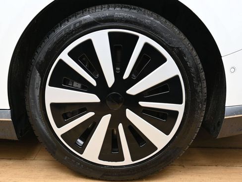 Used 2023 Lucid Air Pure AWD/4WD image 10