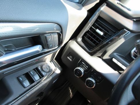 Used 2022 GMC Sierra 1500 AT4 w/ AT4 Premium Package AWD/4WD image 33