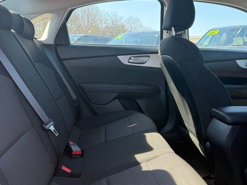 Used 2023 Kia Forte LXS w/ LXS Technology Package FWD image 10