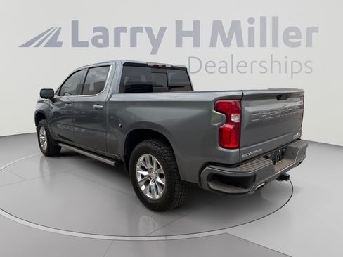 Used 2021 Chevrolet Silverado 1500 High Country w/ Technology Package AWD/4WD image 3