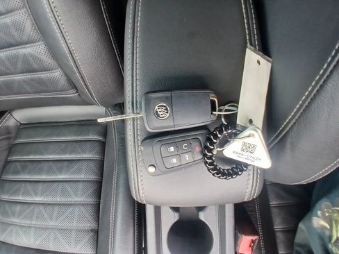Used 2019 Buick Cascada Premium FWD image 25