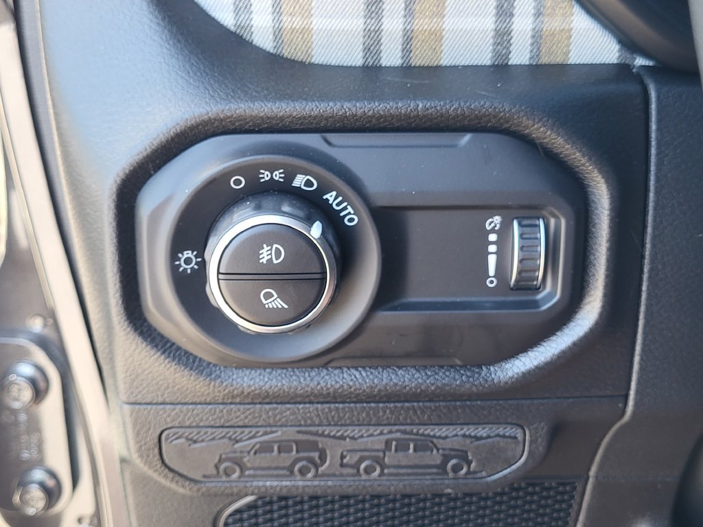 New 2026 Jeep Gladiator Sport AWD/4WD image 25