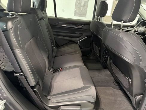 Used 2022 Jeep Grand Cherokee L Laredo w/ Luxury Tech Group I image 23