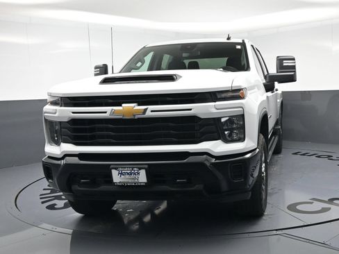 Used 2024 Chevrolet Silverado 2500 Custom w/ Custom Convenience Package AWD/4WD image 5