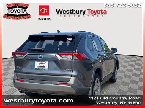 Used 2019 Toyota RAV4 Limited AWD/4WD image 6
