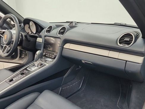 Used 2017 Porsche 718 Boxster S RWD image 43