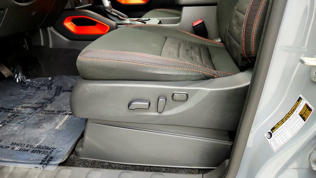 Used 2025 Nissan Frontier Pro-X RWD image 11