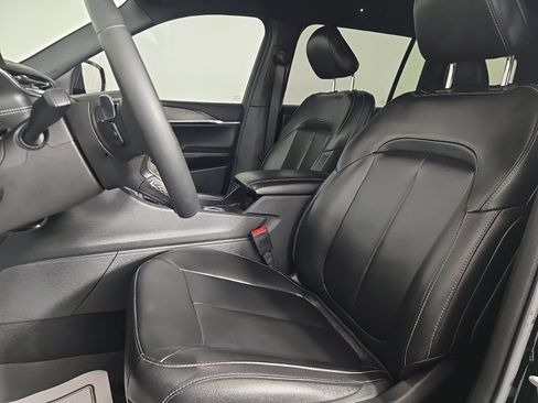 Used 2024 Jeep Grand Cherokee L Limited w/ Black Appearance Package RWD image 8