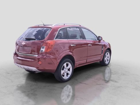 Used 2013 Chevrolet Captiva Sport LTZ FWD image 8