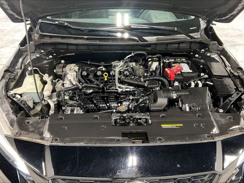 Used 2022 Nissan Altima 2.5 SR w/ Midnight Edition Package FWD image 11