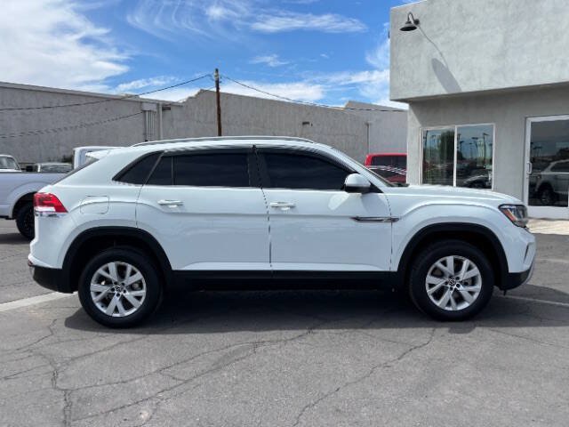 Used 2021 Volkswagen Atlas Cross Sport S FWD image 2