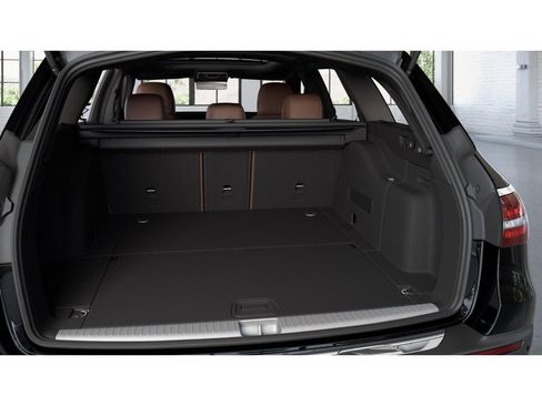 Certified 2022 Mercedes-Benz E 450 4MATIC All-Terrain Wagon image 7