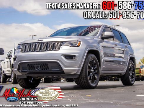 Used 2021 Jeep Grand Cherokee Laredo X RWD image 4