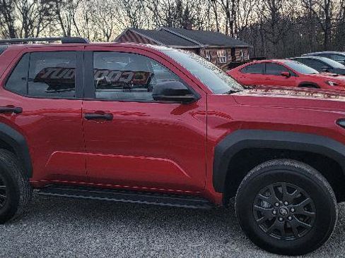 Used 2025 Toyota 4Runner SR5 image 3