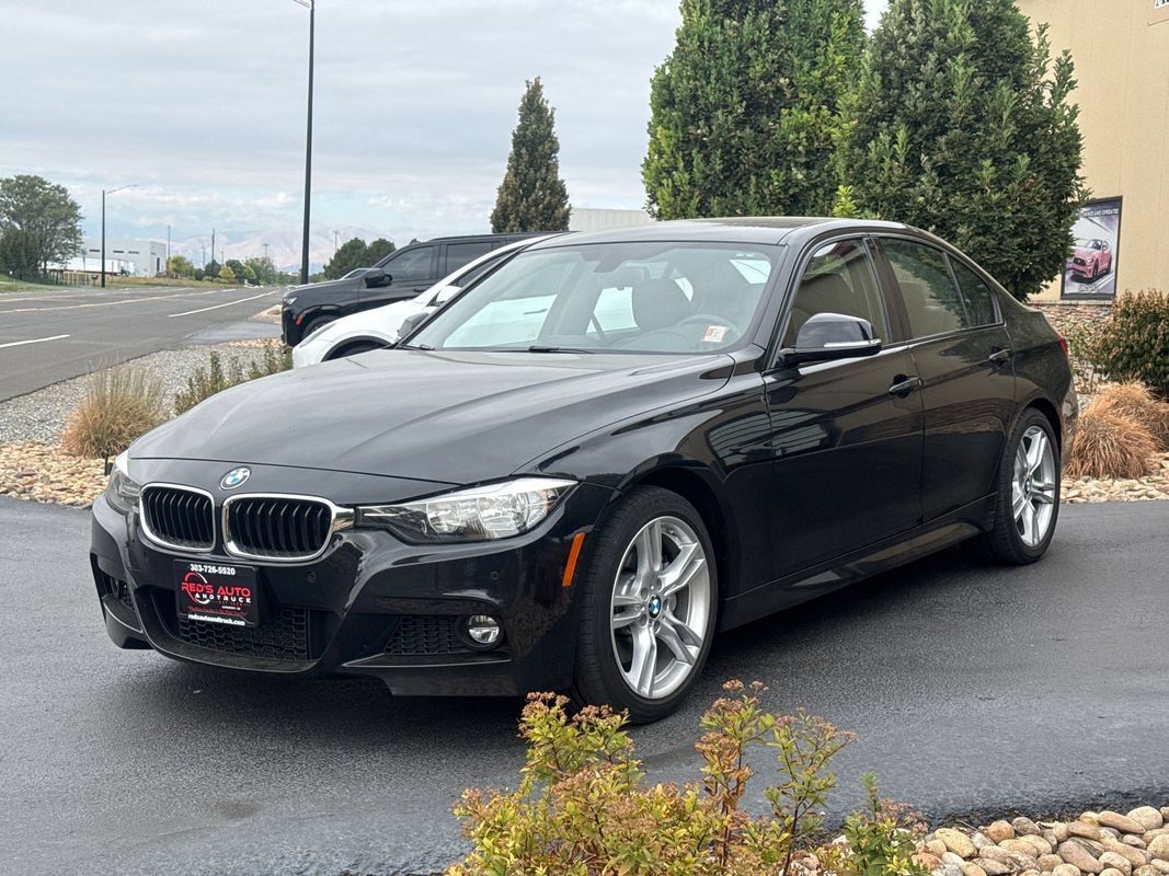 Used 2017 BMW 330i Sedan RWD image 37