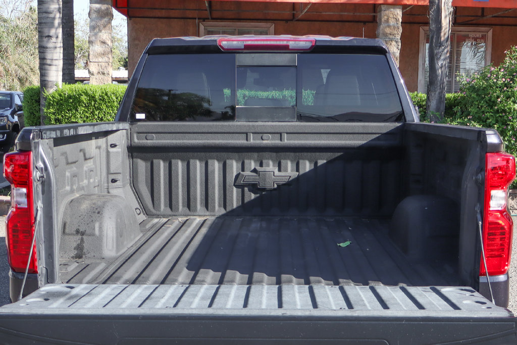 Used 2022 Chevrolet Silverado 1500 LT w/ Max Trailering Package AWD/4WD image 8
