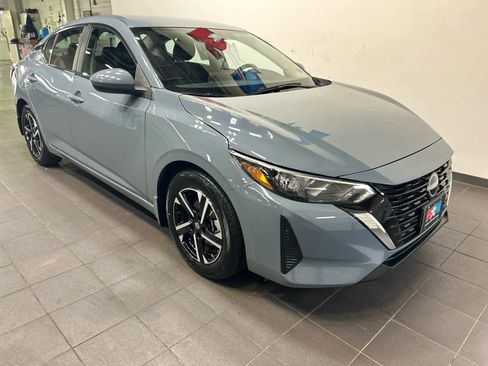 Used 2025 Nissan Sentra SV w/ All-Weather Package image 2