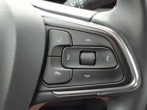 Used 2025 Buick Encore GX Sport Touring FWD image 26