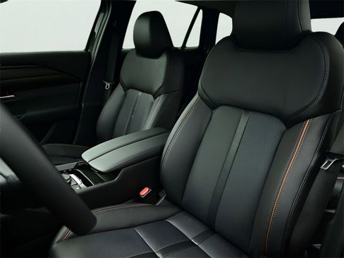 New 2026 MAZDA CX-50 AWD 2.5 Hybrid w/ Weather Package image 4