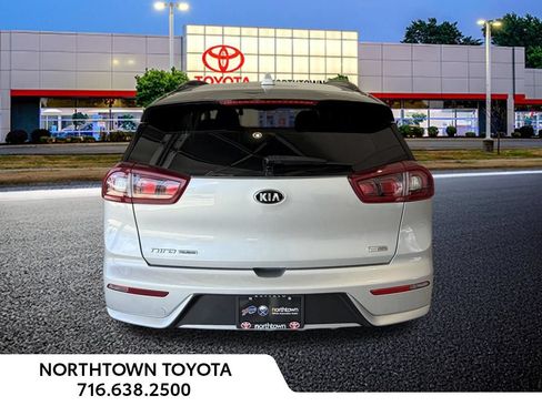 Used 2019 Kia Niro S Touring FWD image 8