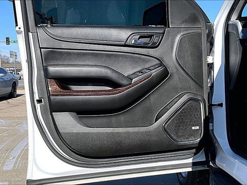 Used 2018 GMC Yukon SLT w/ Open Road Package image 19