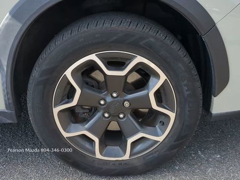 Used 2014 Subaru Crosstrek 2.0i Premium w/ Moonroof Package image 9