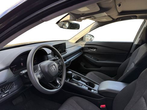 Used 2023 Honda Accord EX image 9