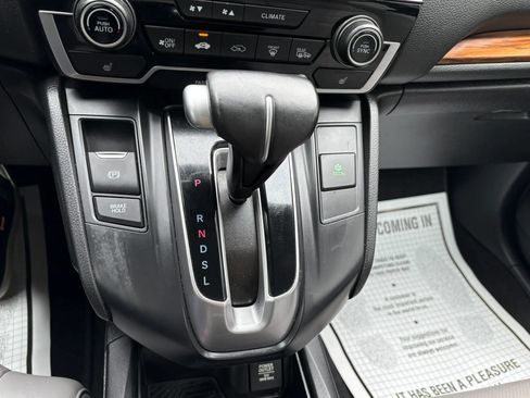 Used 2018 Honda CR-V Touring image 40