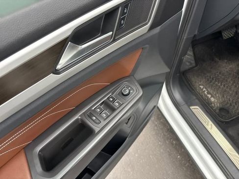 Used 2022 Volkswagen Atlas SE image 11