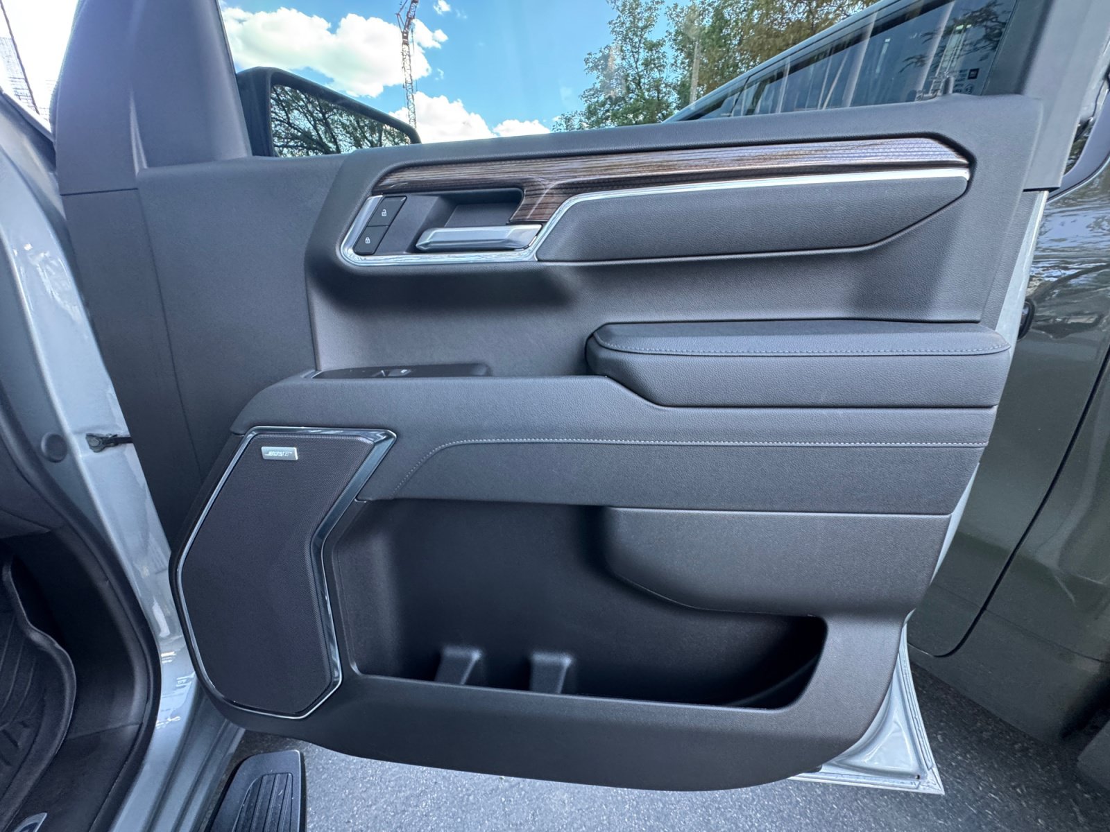 Used 2026 Chevrolet Silverado 1500 LT Trail Boss w/ Convenience Package II AWD/4WD image 19