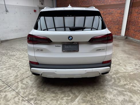 Certified 2023 BMW X5 xDrive40i w/ Premium Package AWD/4WD image 4