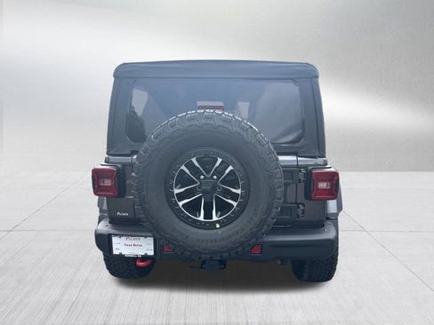 New 2025 Jeep Wrangler Unlimited Rubicon w/ XTREMEE 35" Tire Package image 6