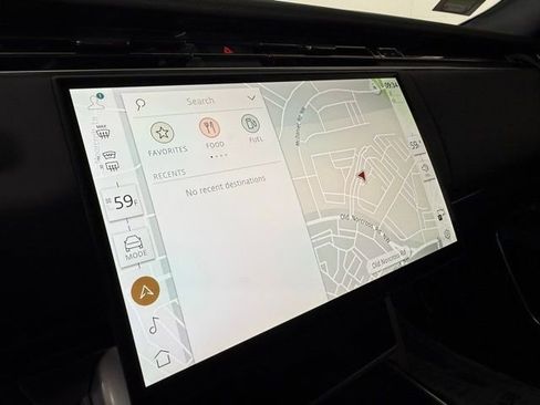 New 2025 Land Rover Range Rover Long Wheelbase SE image 17