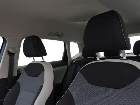 New 2026 Volkswagen Taos S image 11