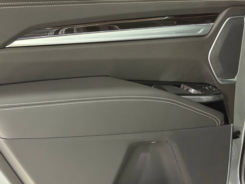 New 2025 Cadillac Escalade Premium Luxury w/ Touring Package image 43