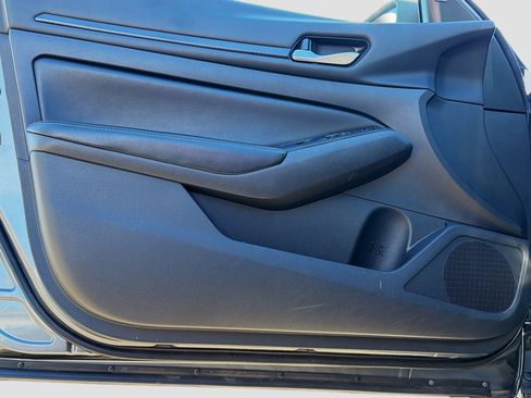 Used 2024 Nissan Altima 2.5 SV image 20