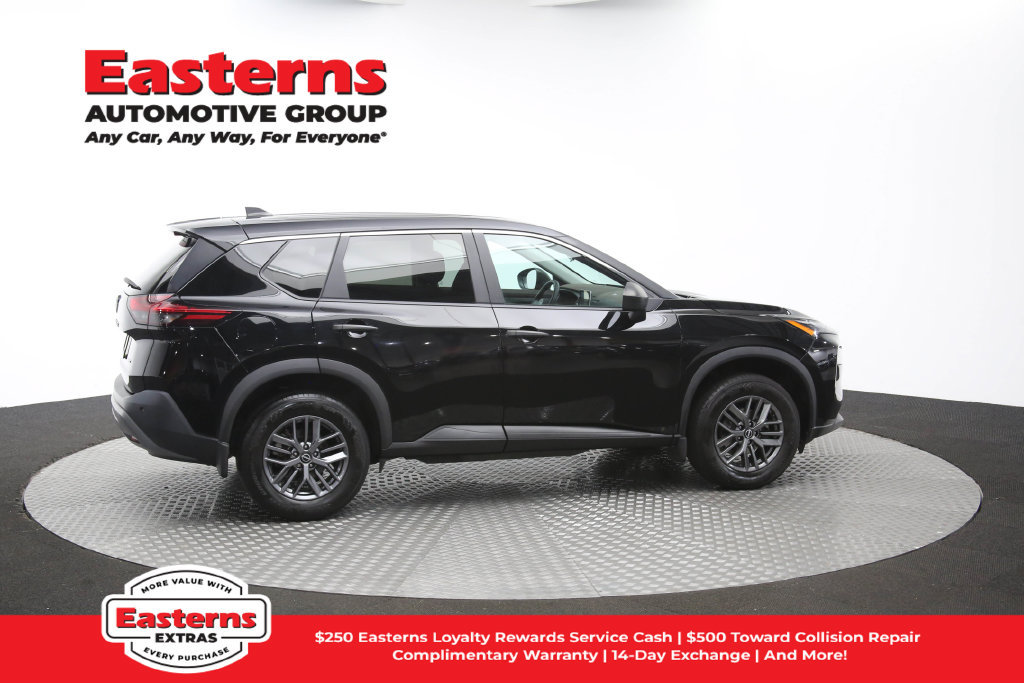 Used 2023 Nissan Rogue S AWD/4WD image 46