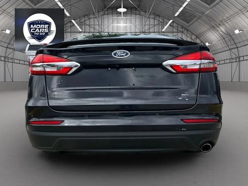 Used 2020 Ford Fusion SE w/ Equipment Group 151A FWD image 6