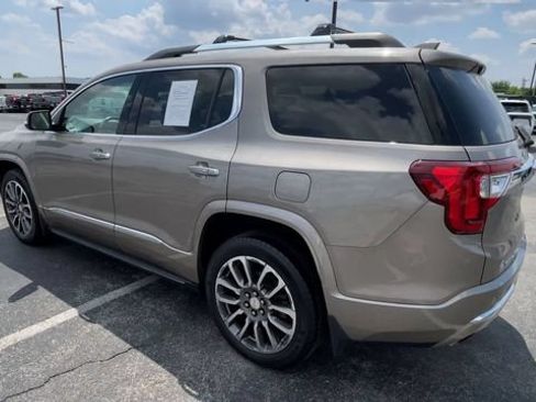 Used 2022 GMC Acadia Denali w/ Denali Ultimate Package AWD/4WD image 8