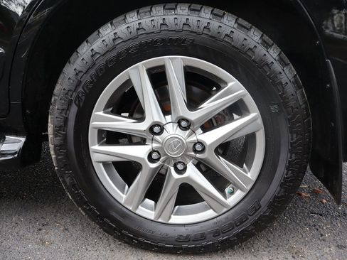 Used 2014 Lexus LX 570 4WD image 46