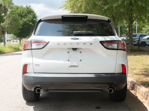Used 2022 Ford Escape SE w/ SE Sport Appearance Package FWD image 5