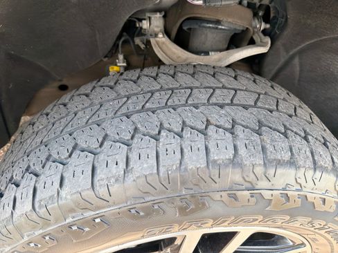 Used 2024 GMC Sierra 1500 AT4 w/ AT4 Premium Package image 12