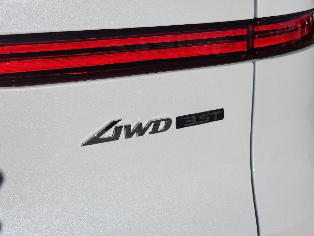 Used 2026 Genesis GV70 3.5T Sport Advanced AWD/4WD image 8